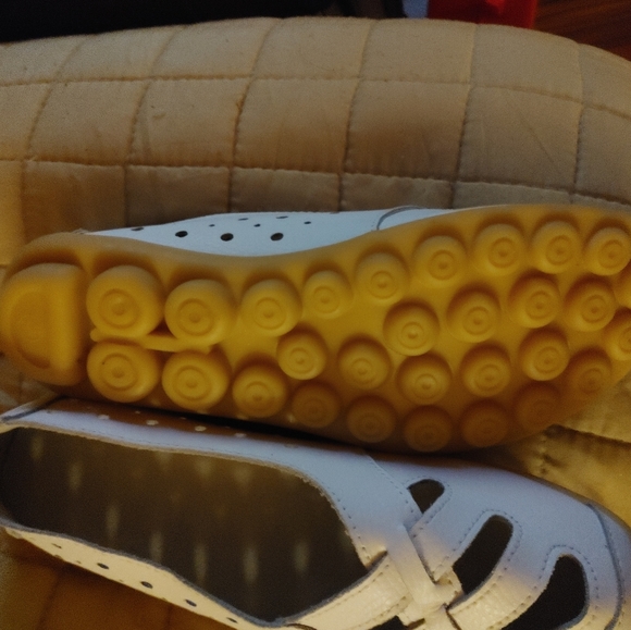 Shoes - Picture 2 of 2